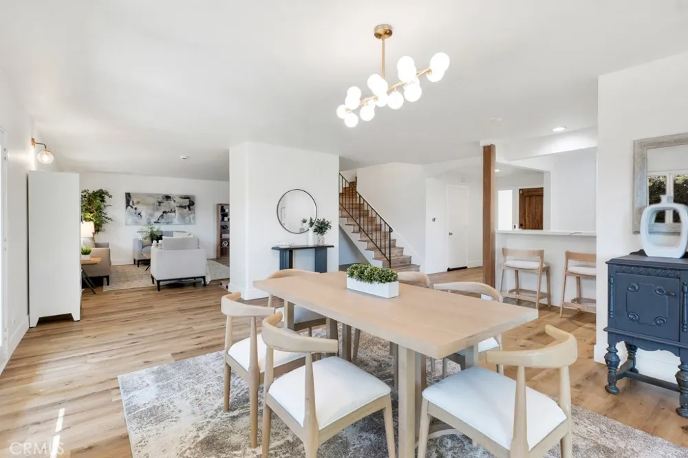 20908 Bandera Street Woodland Hills, CA 91364