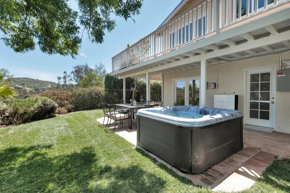 20908 Bandera Street Woodland Hills, CA 91364