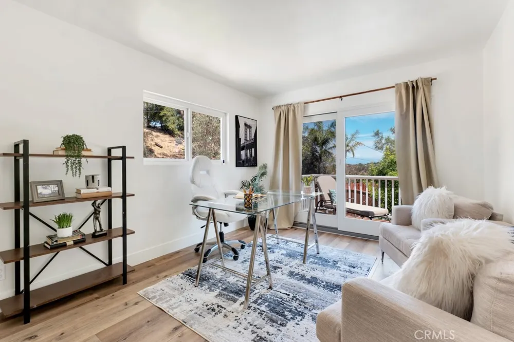 20908 Bandera Street Woodland Hills, CA 91364
