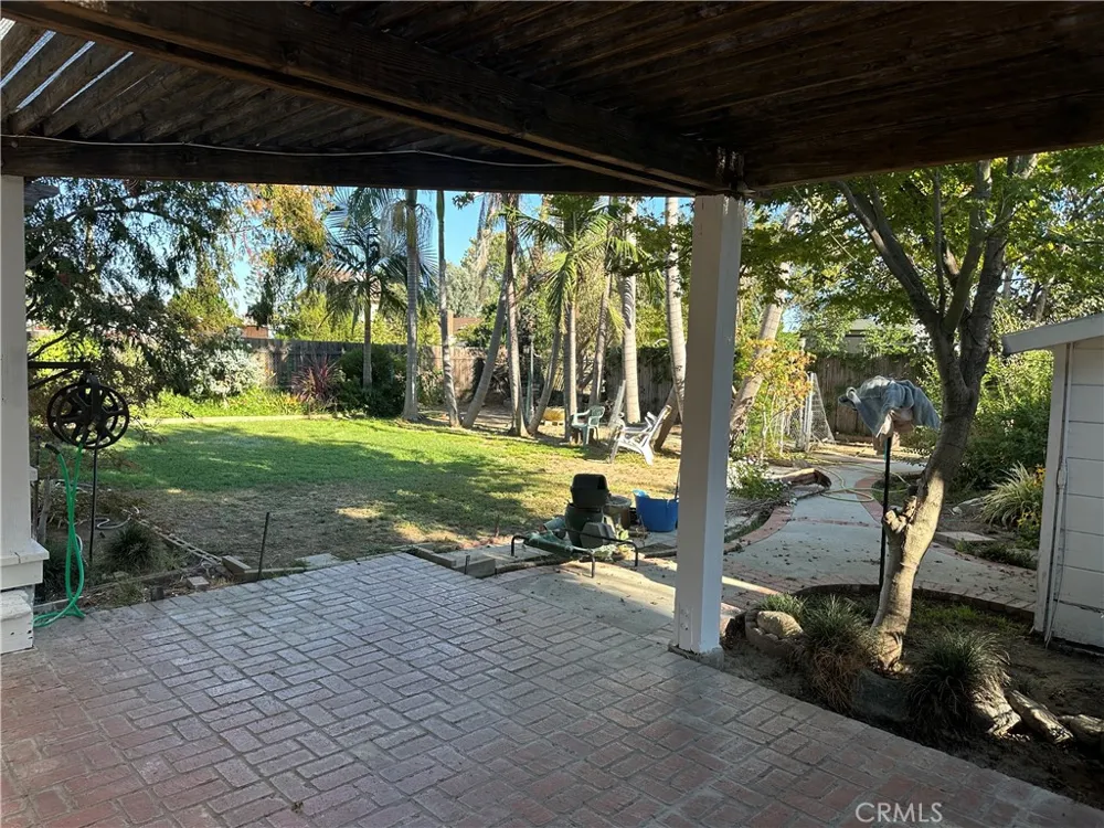 20744 Parthenia Winnetka, CA 91306