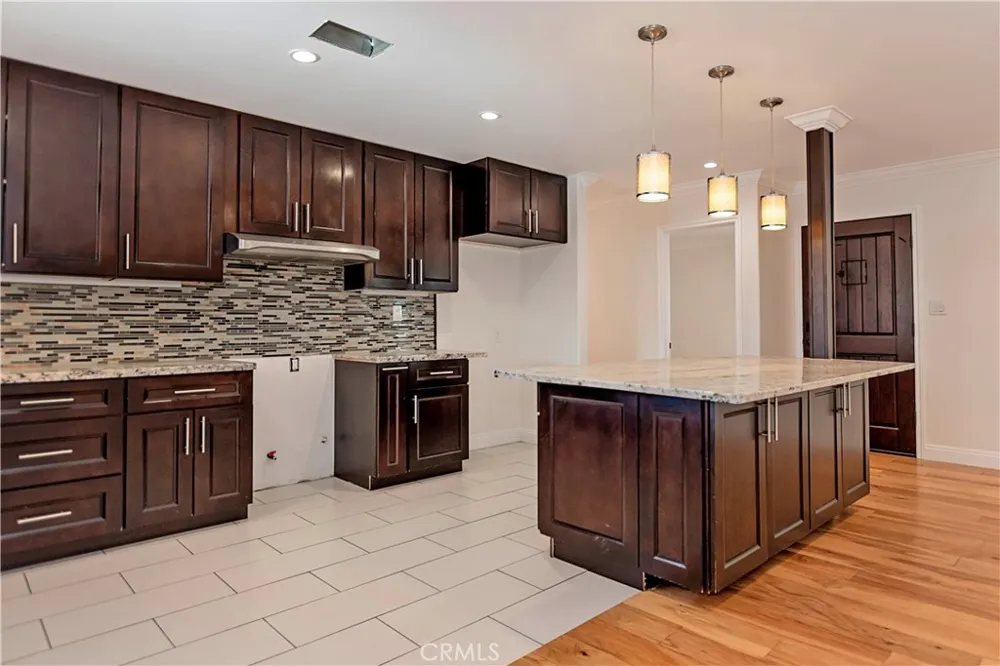 43617 Fern Lancaster, CA 93534