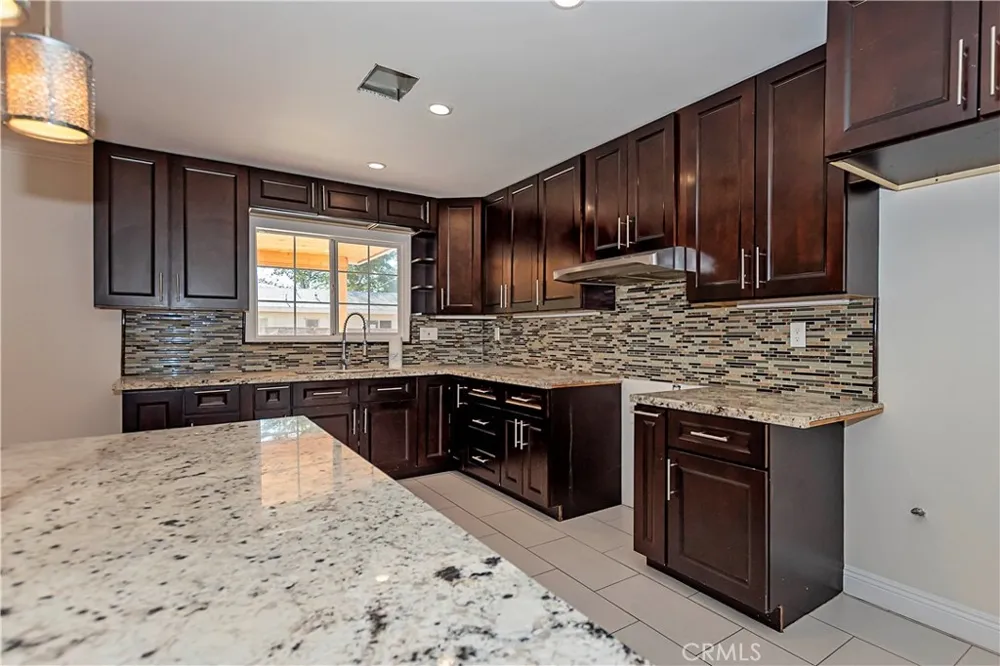 43617 Fern Lancaster, CA 93534