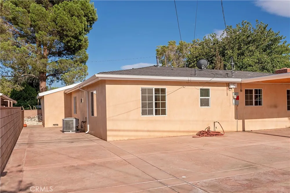 43617 Fern Lancaster, CA 93534