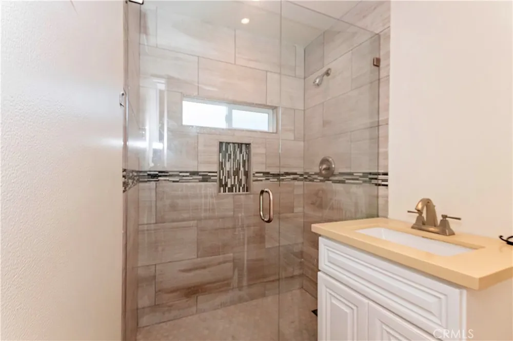 43617 Fern Lancaster, CA 93534