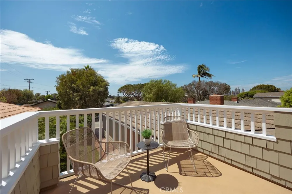3504 Poinsettia Avenue Manhattan Beach, CA 90266