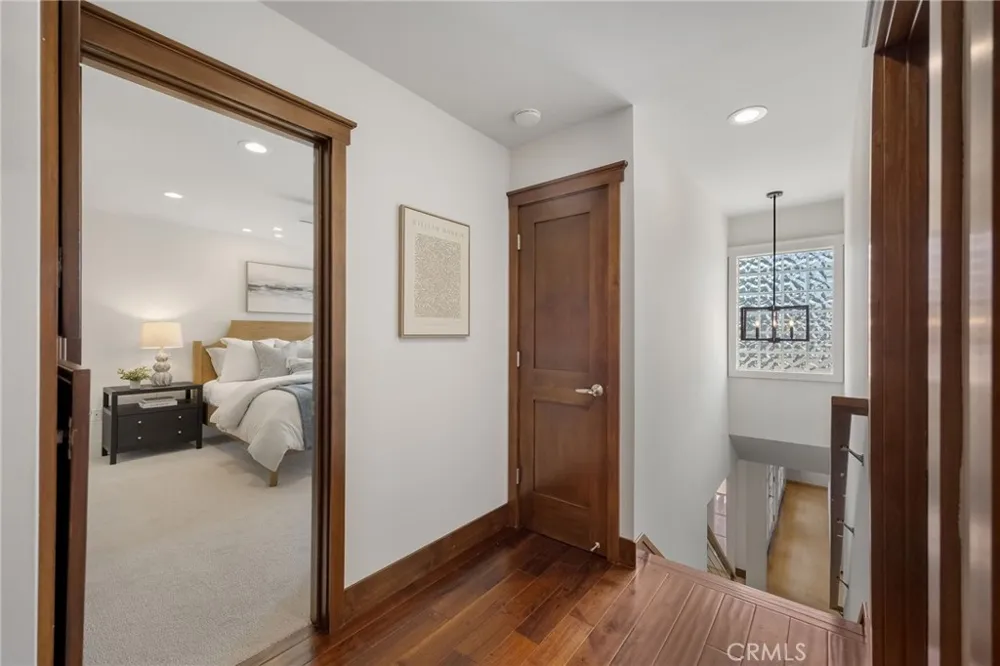 3504 Poinsettia Avenue Manhattan Beach, CA 90266