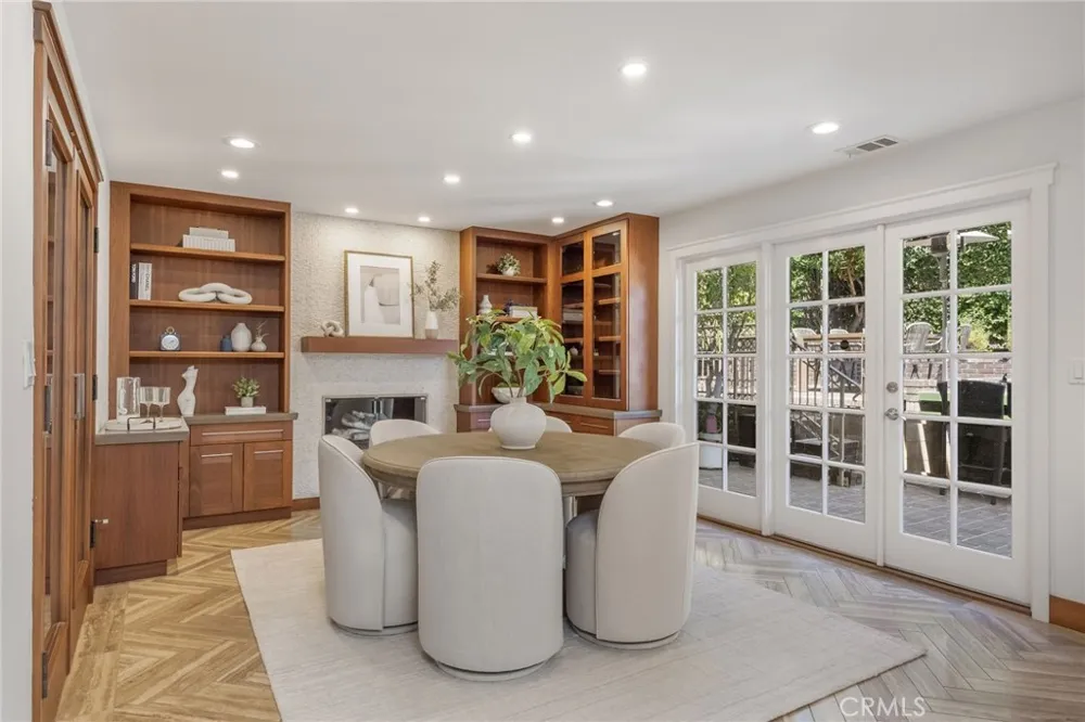 3504 Poinsettia Avenue Manhattan Beach, CA 90266