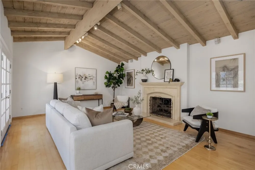 3504 Poinsettia Avenue Manhattan Beach, CA 90266