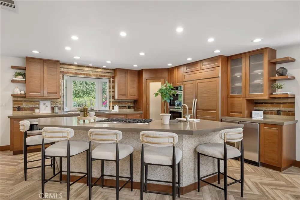 3504 Poinsettia Avenue Manhattan Beach, CA 90266