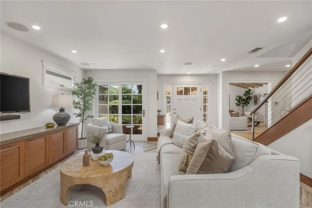 3504 Poinsettia Avenue Manhattan Beach, CA 90266
