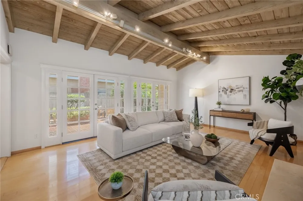 3504 Poinsettia Avenue Manhattan Beach, CA 90266