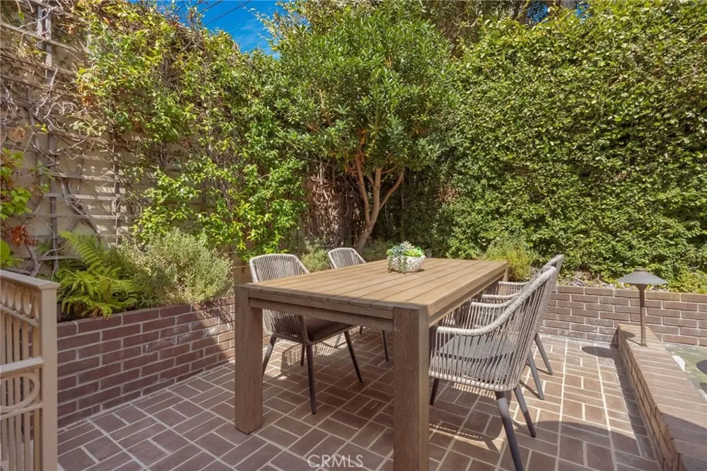 3504 Poinsettia Avenue Manhattan Beach, CA 90266