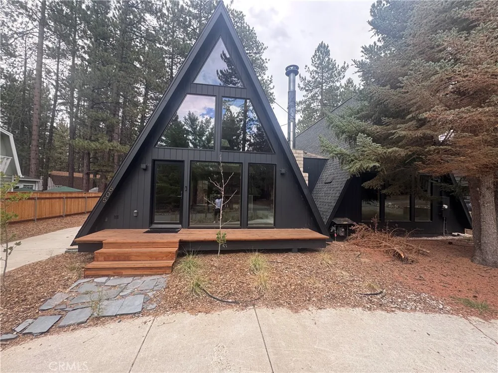 605 Ponderosa Big Bear Lake, CA 92315