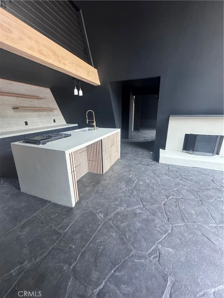 605 Ponderosa Big Bear Lake, CA 92315