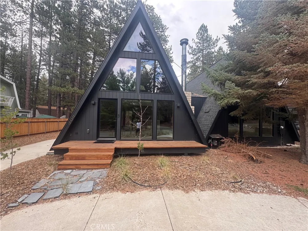 605 Ponderosa Big Bear Lake, CA 92315