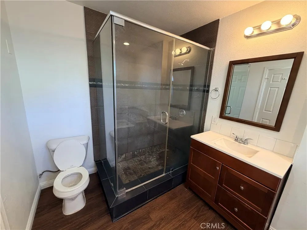 6944 Lurline Winnetka, CA 91306