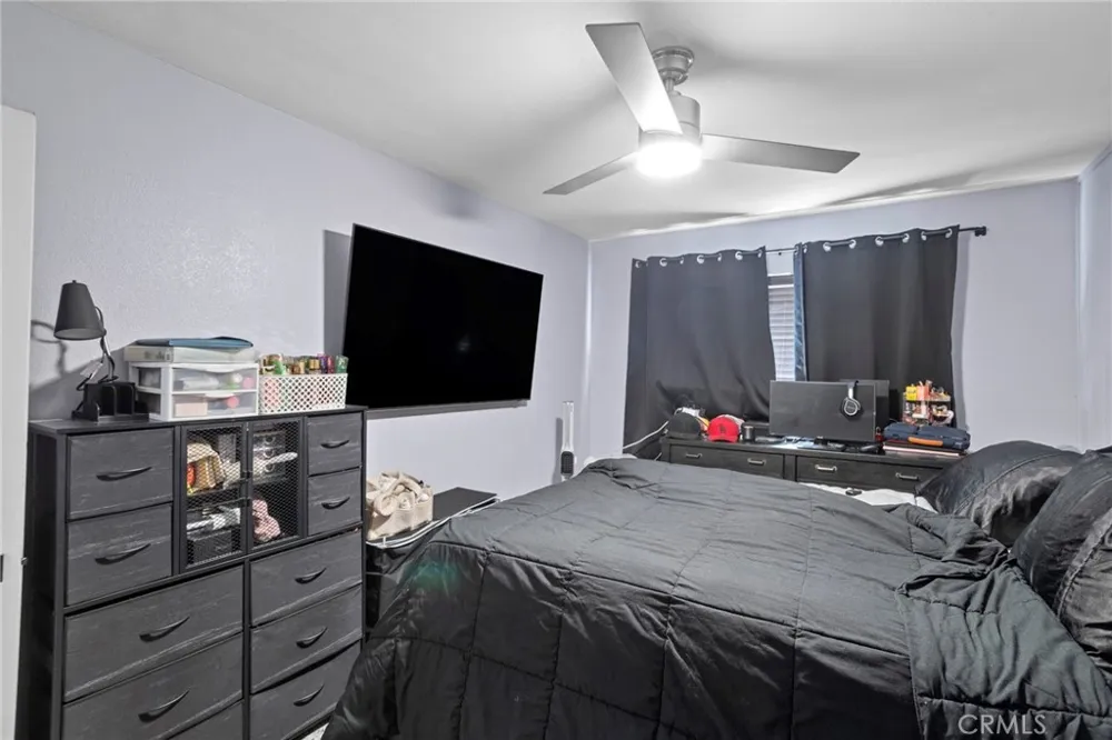3301 Santa Fe Avenue #50 Long Beach, CA 90810