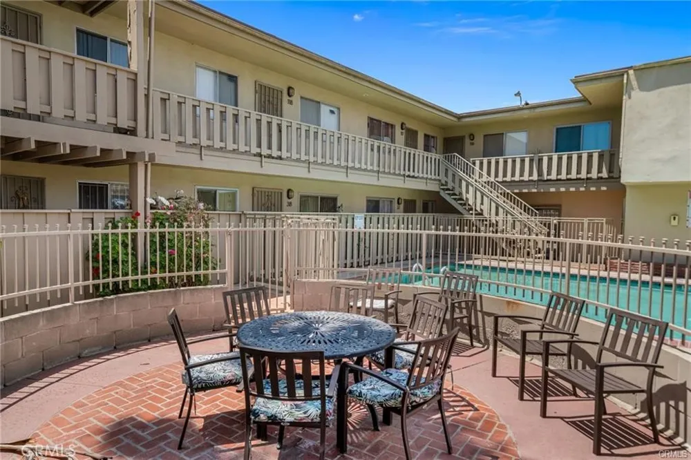3301 Santa Fe Avenue #50 Long Beach, CA 90810