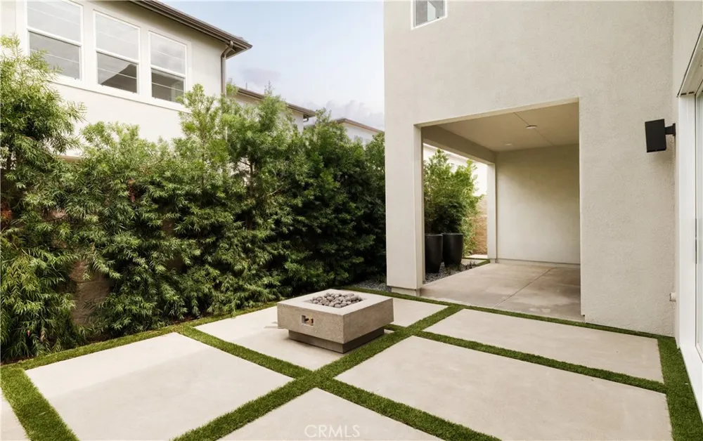 101 Mulberry Lake Forest, CA 92630