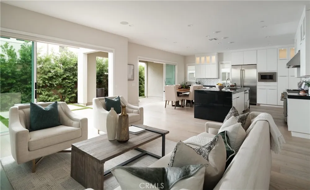 101 Mulberry Lake Forest, CA 92630