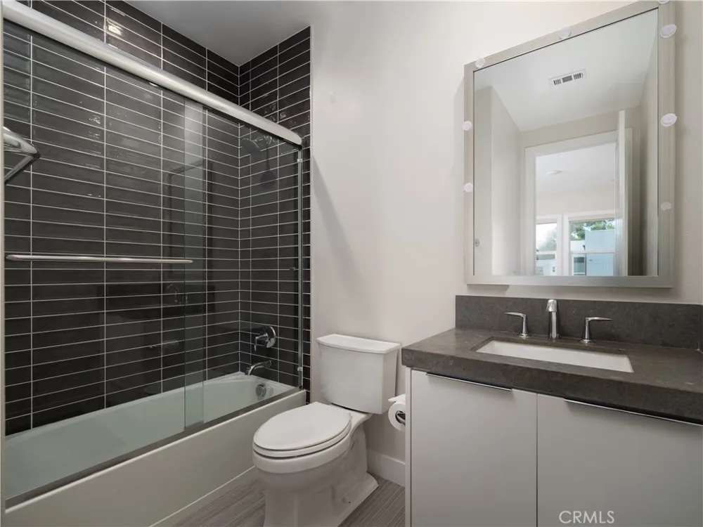 101 Mulberry Lake Forest, CA 92630