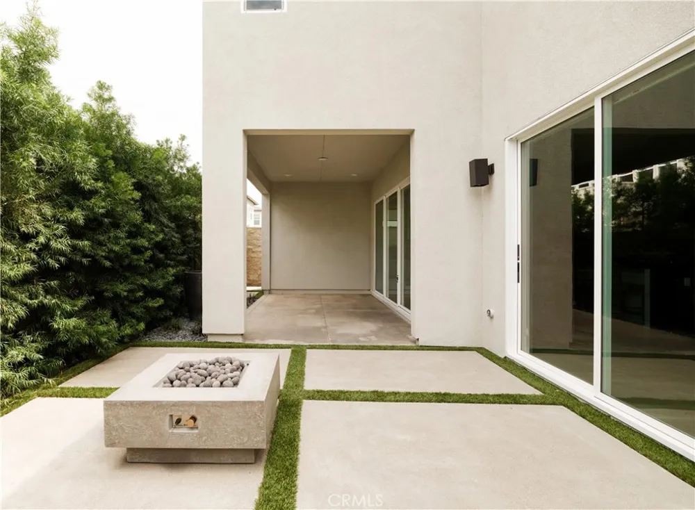 101 Mulberry Lake Forest, CA 92630