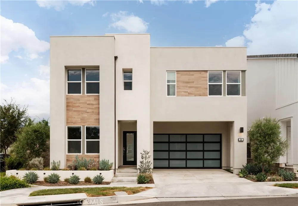 101 Mulberry Lake Forest, CA 92630