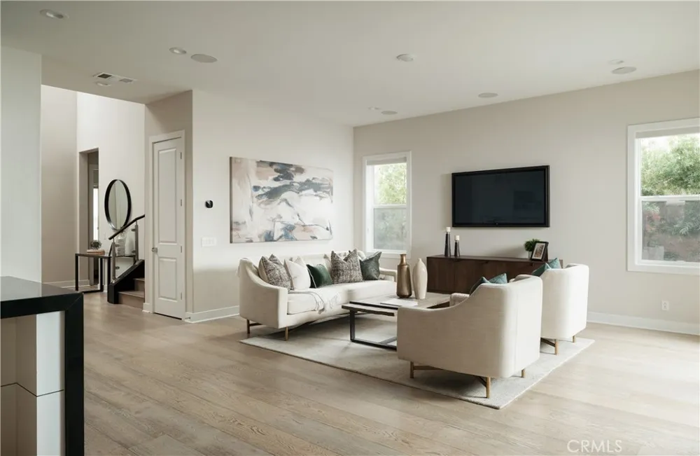 101 Mulberry Lake Forest, CA 92630
