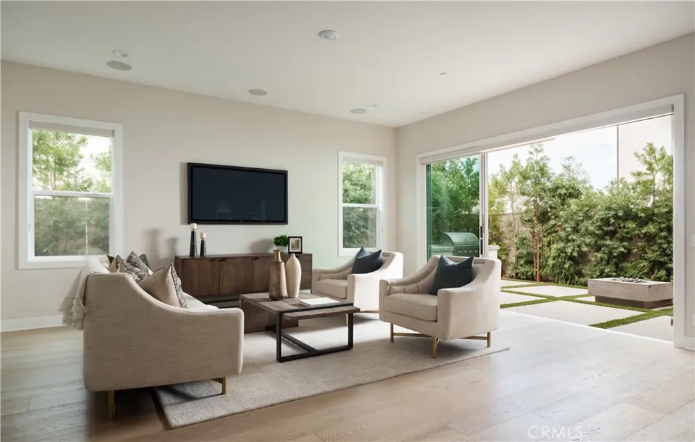 101 Mulberry Lake Forest, CA 92630