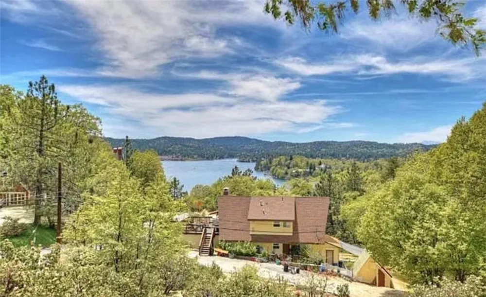 945 Hospital Road #1 Lake Arrowhead, CA 92352