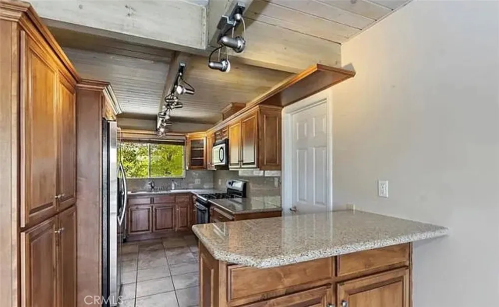 945 Hospital Road #1 Lake Arrowhead, CA 92352