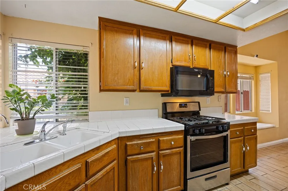 5856 Blue Sage Palmdale, CA 93552