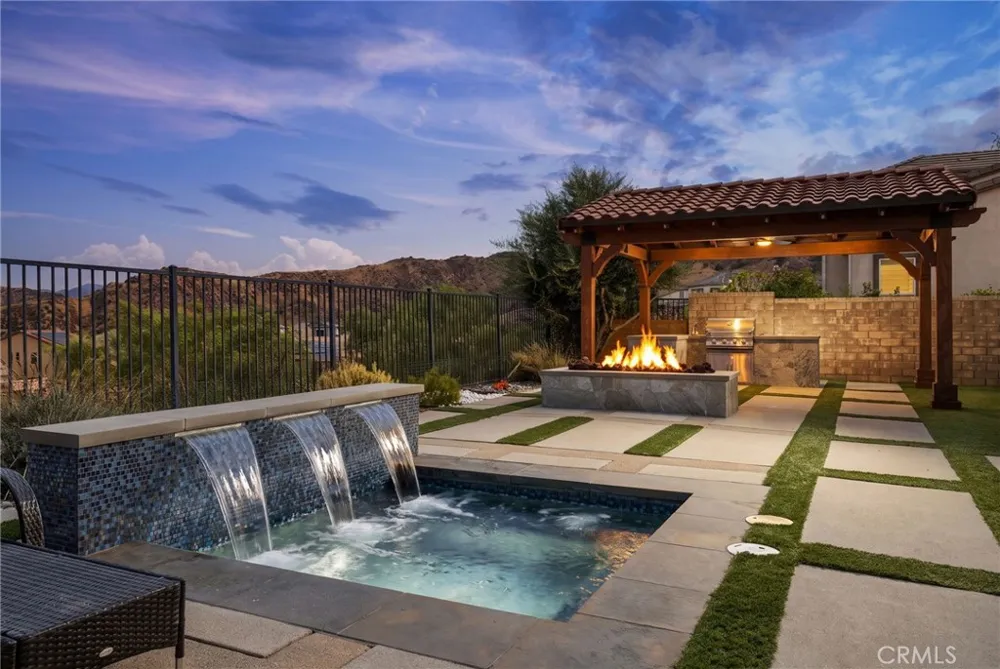 18747 JUNIPER SPRINGS DRIVE Canyon Country, CA 91387