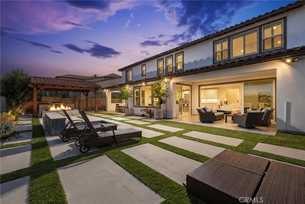 18747 JUNIPER SPRINGS DRIVE Canyon Country, CA 91387