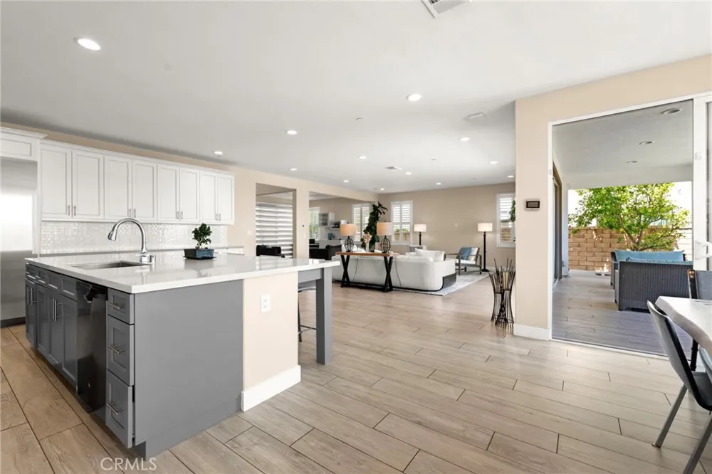18747 JUNIPER SPRINGS DRIVE Canyon Country, CA 91387