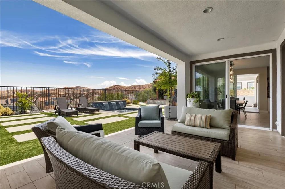 18747 JUNIPER SPRINGS DRIVE Canyon Country, CA 91387