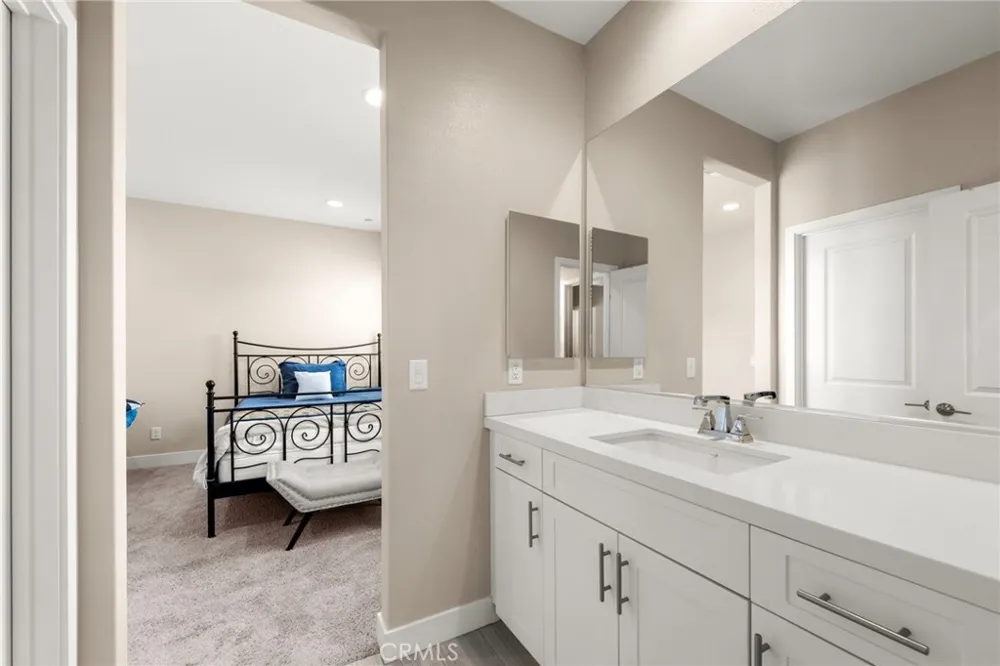 18747 JUNIPER SPRINGS DRIVE Canyon Country, CA 91387