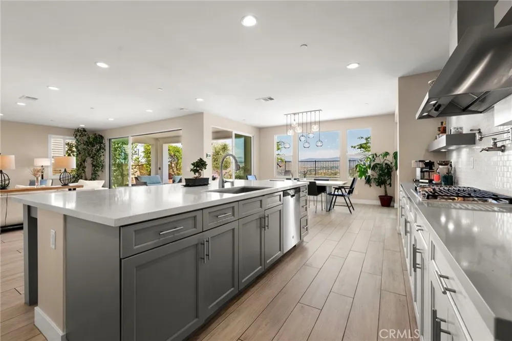 18747 JUNIPER SPRINGS DRIVE Canyon Country, CA 91387