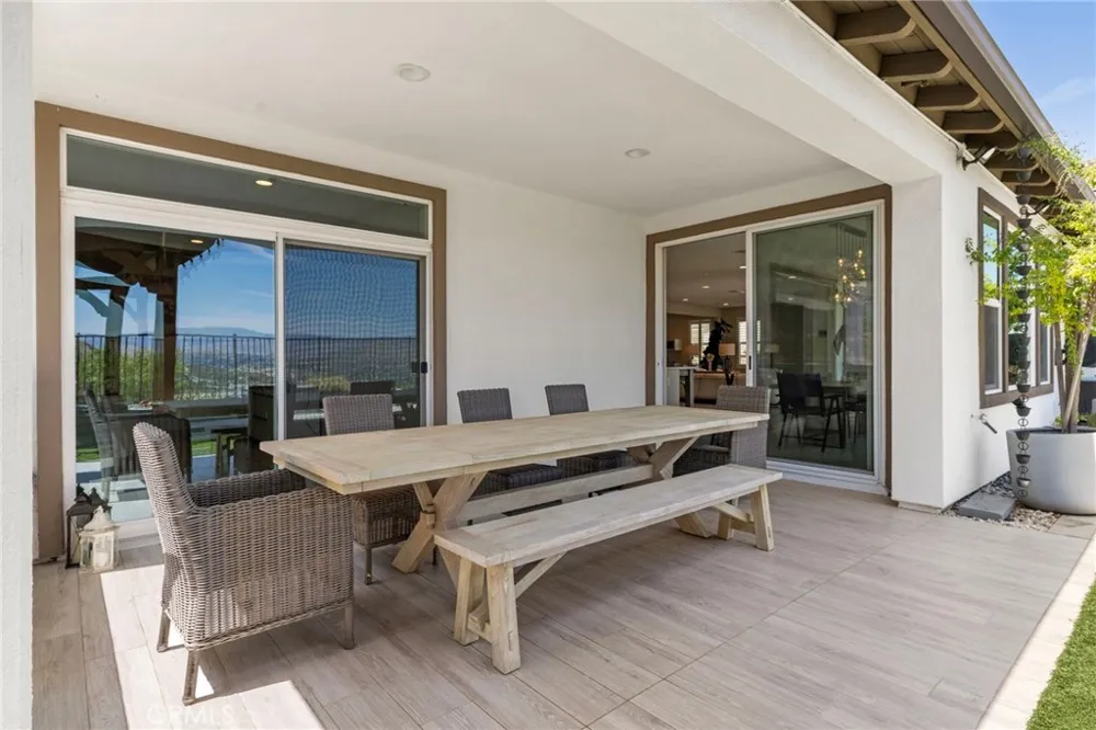 18747 JUNIPER SPRINGS DRIVE Canyon Country, CA 91387