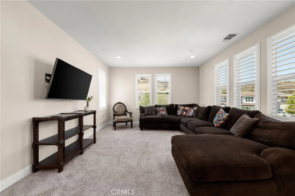 18747 JUNIPER SPRINGS DRIVE Canyon Country, CA 91387