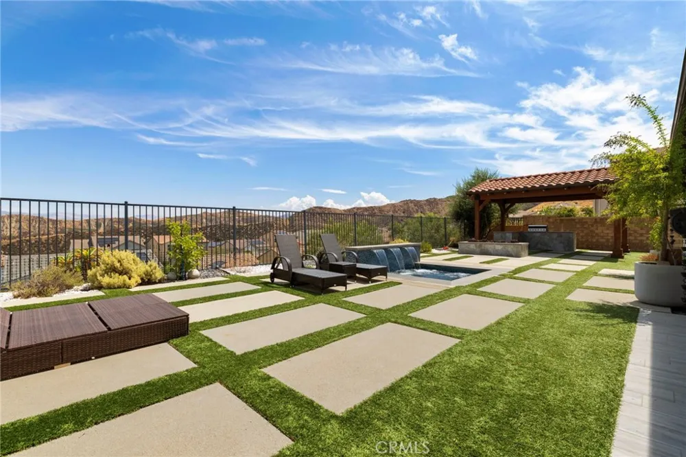 18747 JUNIPER SPRINGS DRIVE Canyon Country, CA 91387
