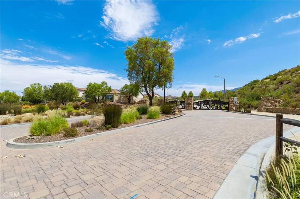 18747 JUNIPER SPRINGS DRIVE Canyon Country, CA 91387