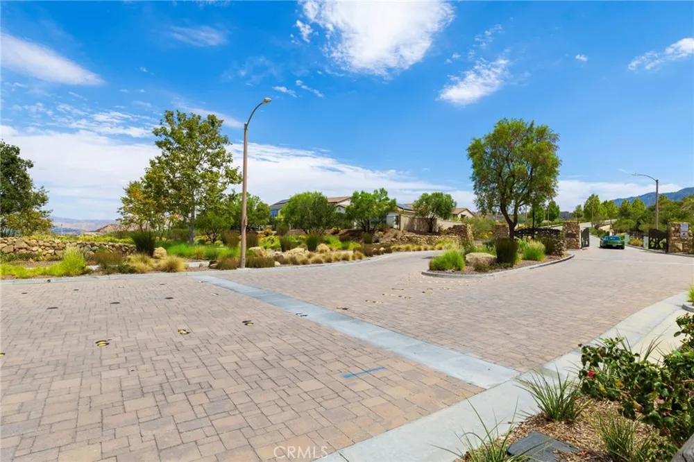 18747 JUNIPER SPRINGS DRIVE Canyon Country, CA 91387