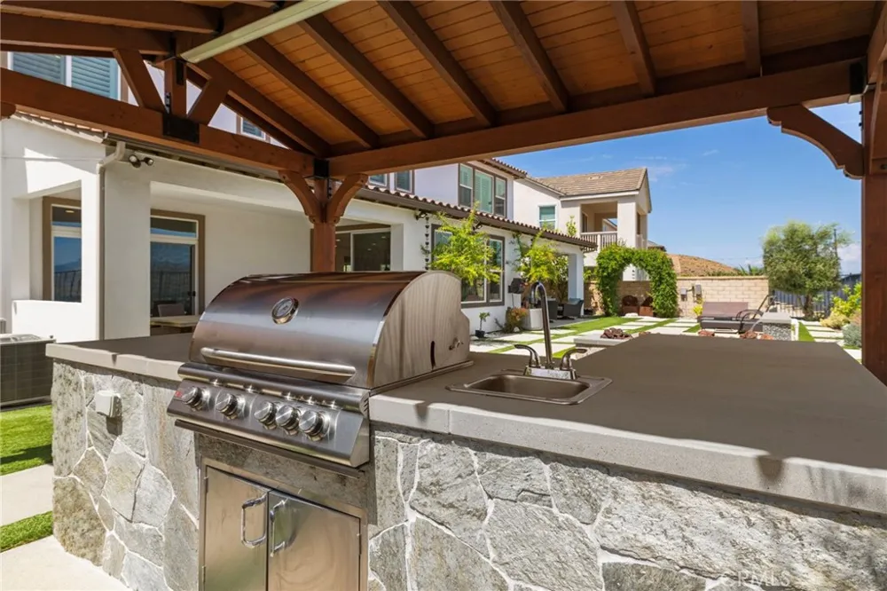 18747 JUNIPER SPRINGS DRIVE Canyon Country, CA 91387