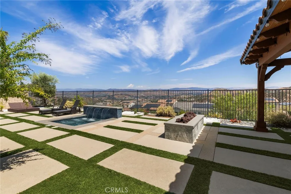 18747 JUNIPER SPRINGS DRIVE Canyon Country, CA 91387