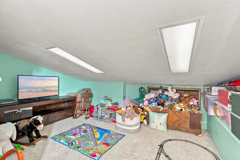 15831 Davis Cup Lane Ramona, CA 92065
