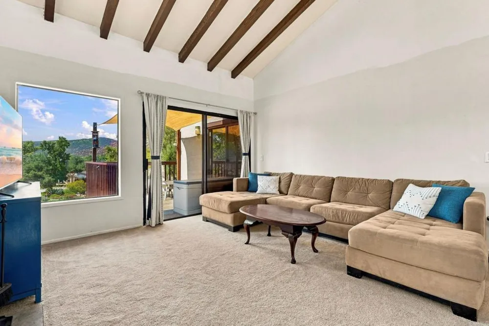 15831 Davis Cup Lane Ramona, CA 92065
