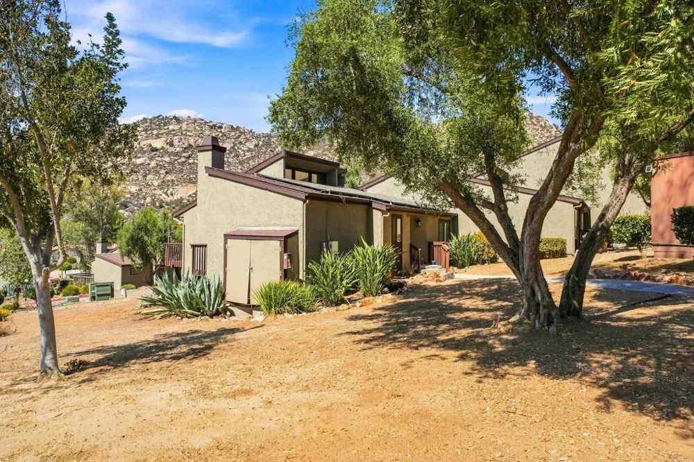 15831 Davis Cup Lane Ramona, CA 92065