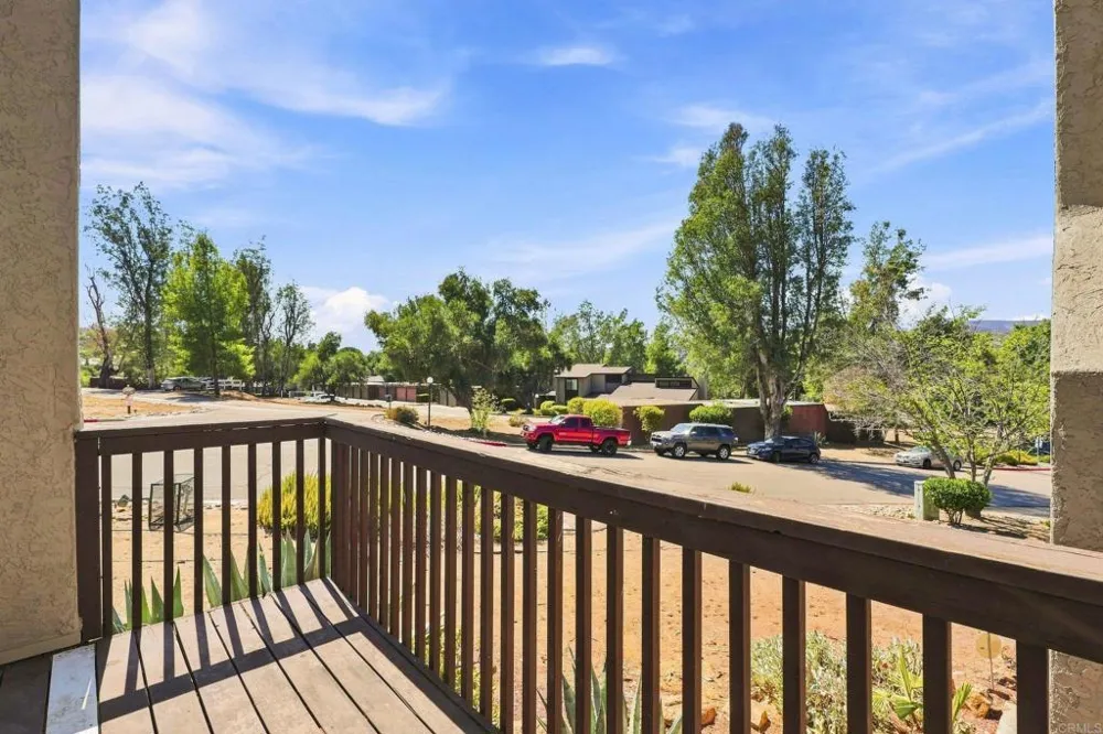 15831 Davis Cup Lane Ramona, CA 92065