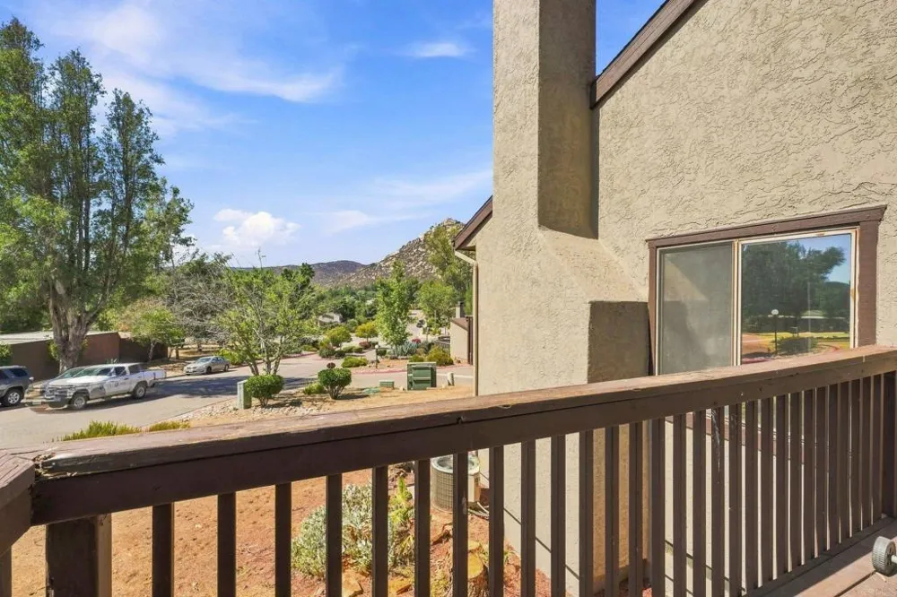 15831 Davis Cup Lane Ramona, CA 92065